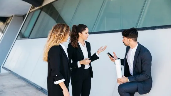 Comment contester un permis de construire ? - Crédit photo : &copy; @freepik