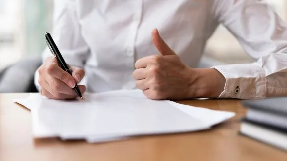 Le contrat de franchise : droits et obligations des parties - Crédit photo : &copy; @freepik