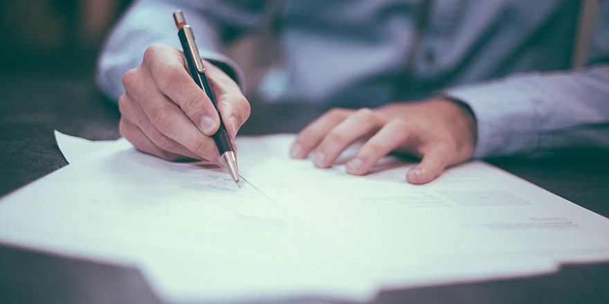 Modification du contrat de travail ou des conditions de travail : quelles différences ?