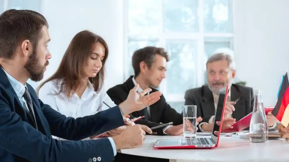 Comment reprendre une entreprise en liquidation judiciaire ? - Crédit photo : &copy; @freepik